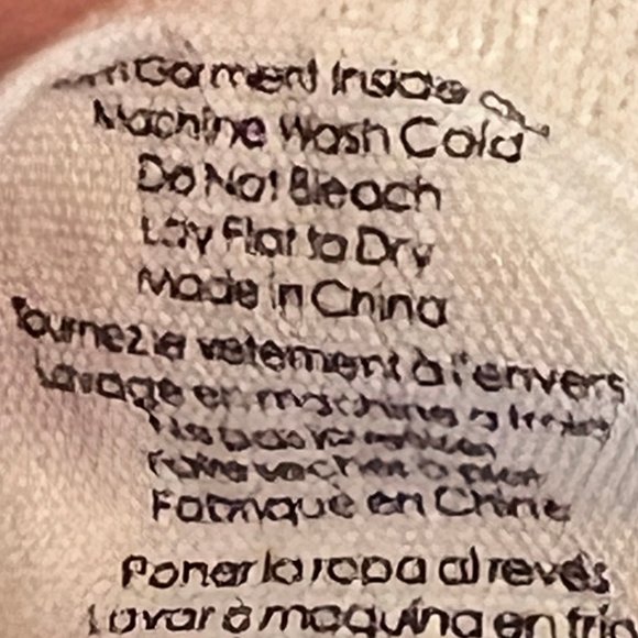 Like new P.J. SALVAGE Kiss Lip Print Long Sleeve Crewneck Sweatshirt Siz… - Picture 7 of 8